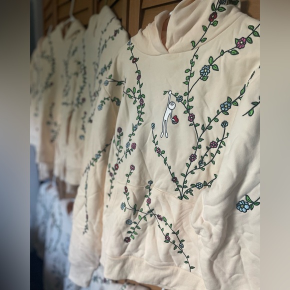 2 size L 
2 size XS 
4 available, details in posts below.
Kai Editions Exclusive - Picture 5 of 5